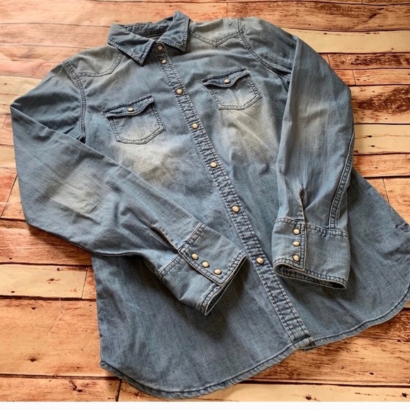 American Eagle Outfitters Tops - Denim shirt 14 , American Eagle